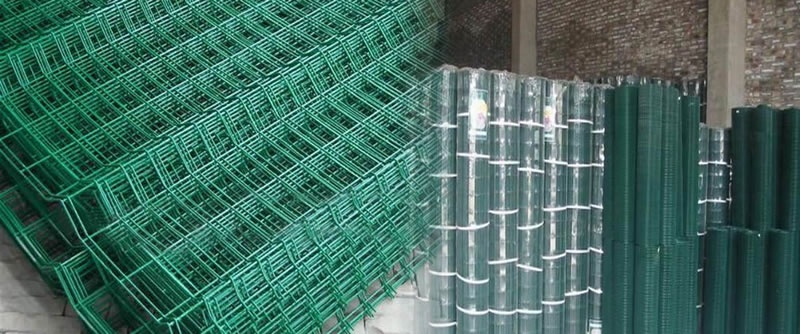 PVC Coated Galvanized Welded Mesh Airport Fence